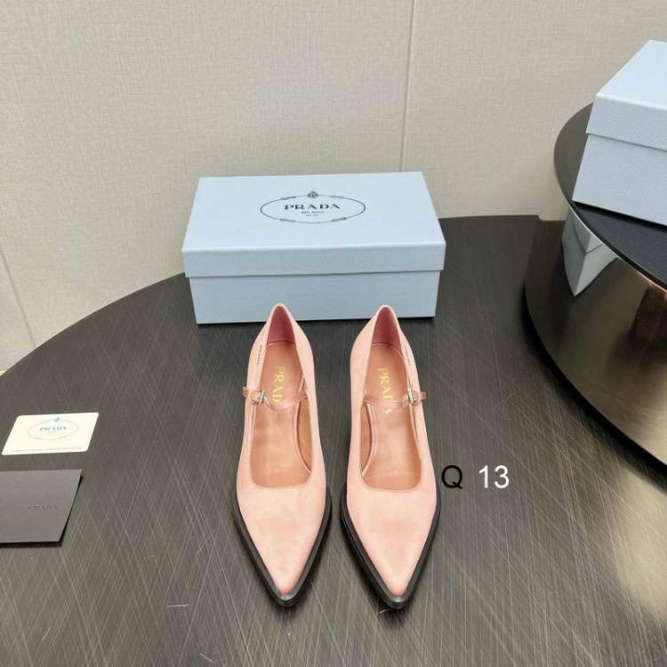 Picture of Prada Shoes _SKUPradasz35-40419094.5CMYM0301